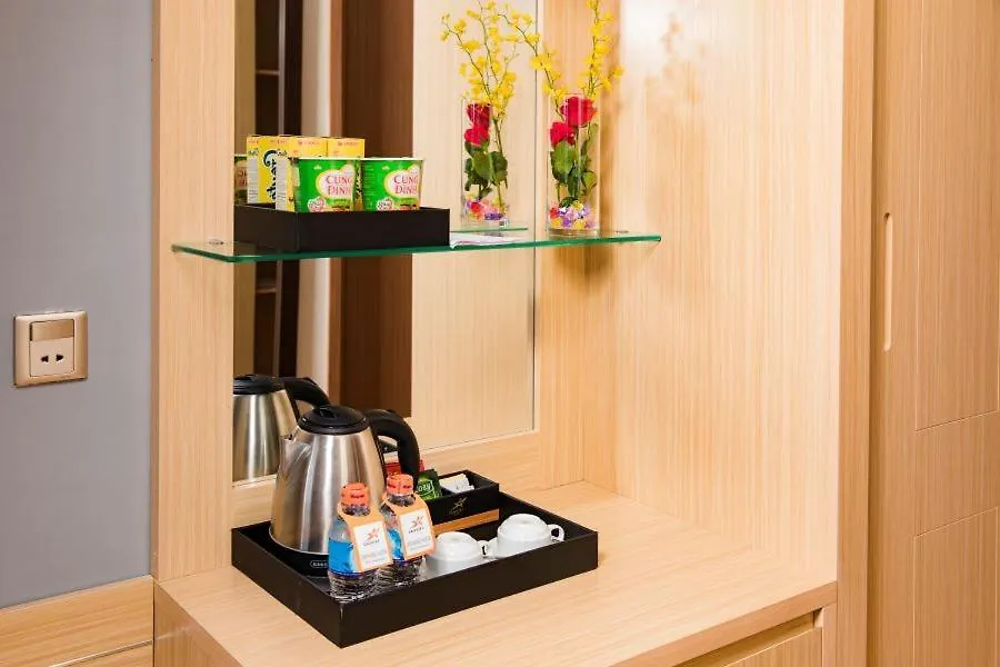 Sao Viet Hotel By Onhotelrooms 나트랑 4*,  베트남